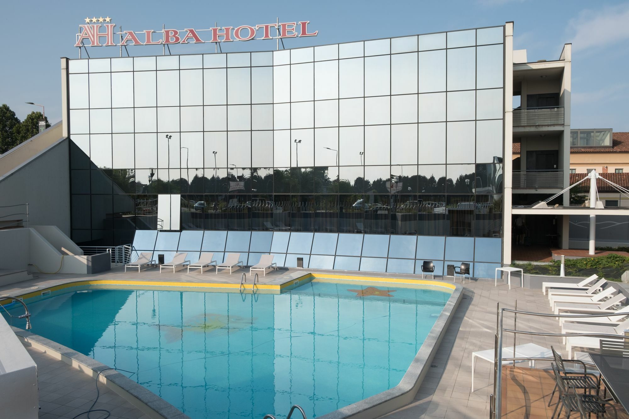 Alba Hotel Eksteriør bilde
